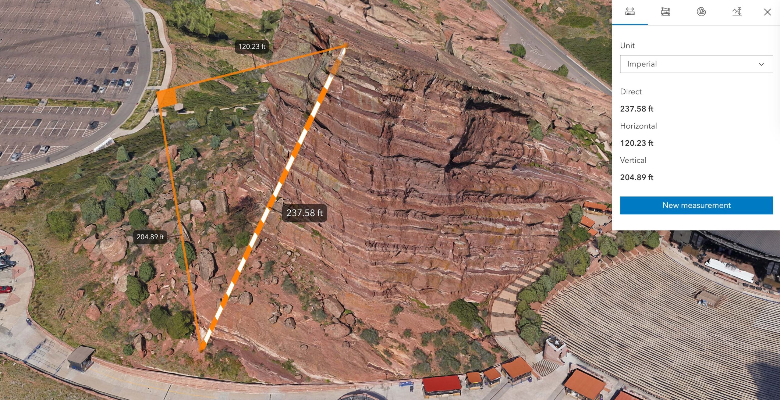 A 3D representation view of a rock wall with its measurements.