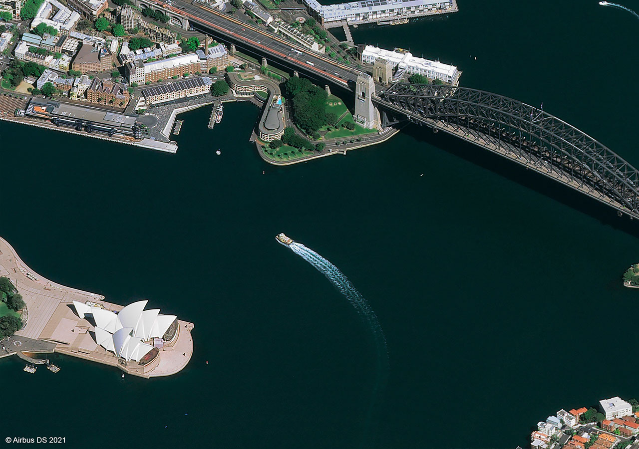 Снимок Pléiades Neo с разрешением 30 см Сиднея, Австралия, полученный 1 октября 2021 года, с углом падения 50°