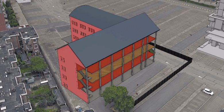 赤い建物の壁、窓、パティオ、樹木の追加などの経時的変化を 3D で示す GIF
